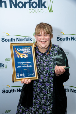 Helping hand award Leah Ardley-Forder - Community Awards 2022